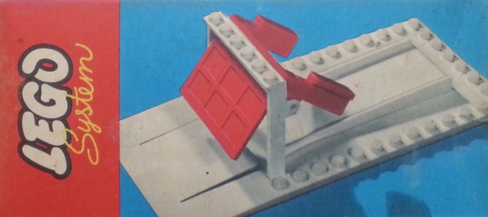 LEGO Produktset 235-1 - Garage Plate and Door (White Base and Door Frame)
