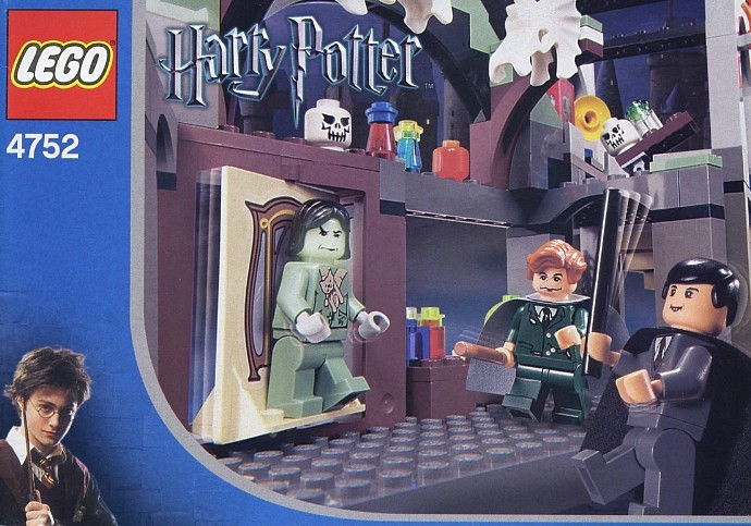 LEGO Produktset 4752-1 -  Harry Potter 4752 - Schulstunde bei Prof. Lupin